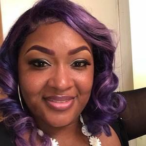 Meet your Posher, Aisha